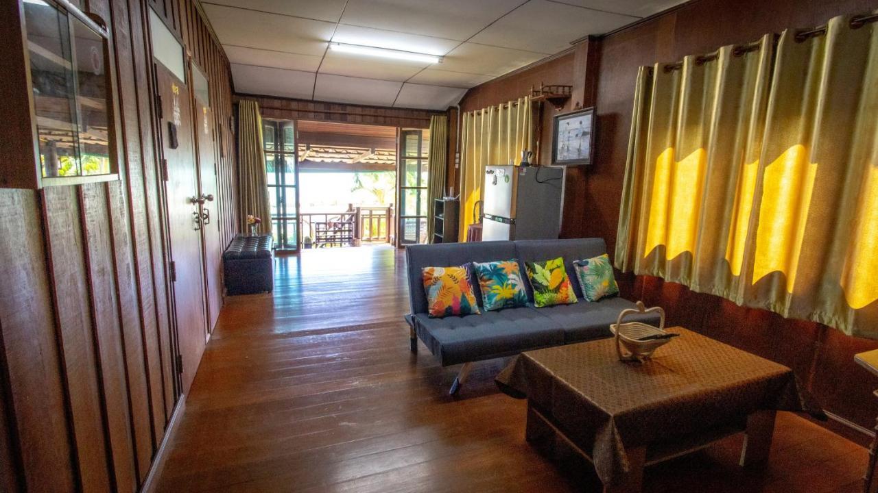 Seesea Thai Wooden House On Beachfront Prachuap Khiri Khan Extérieur photo