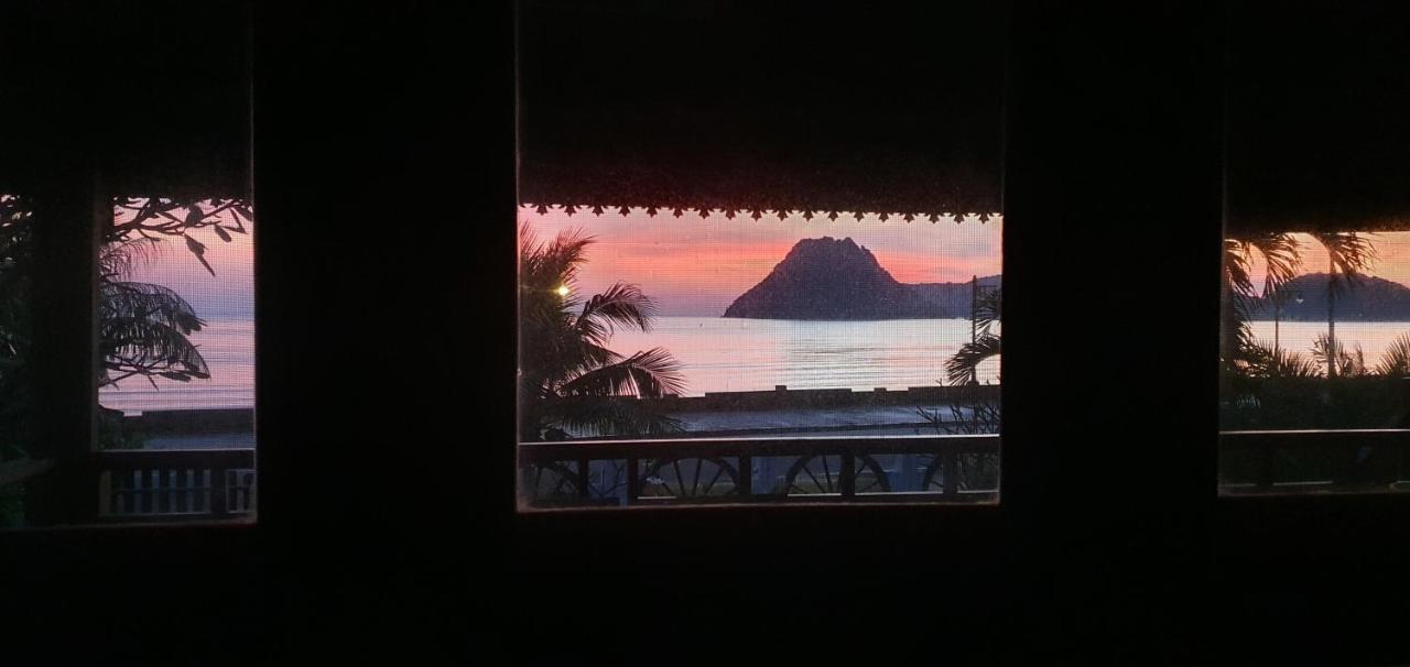 Seesea Thai Wooden House On Beachfront Prachuap Khiri Khan Extérieur photo