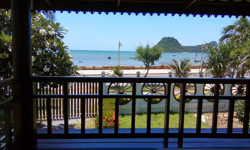 Seesea Thai Wooden House On Beachfront Prachuap Khiri Khan Extérieur photo